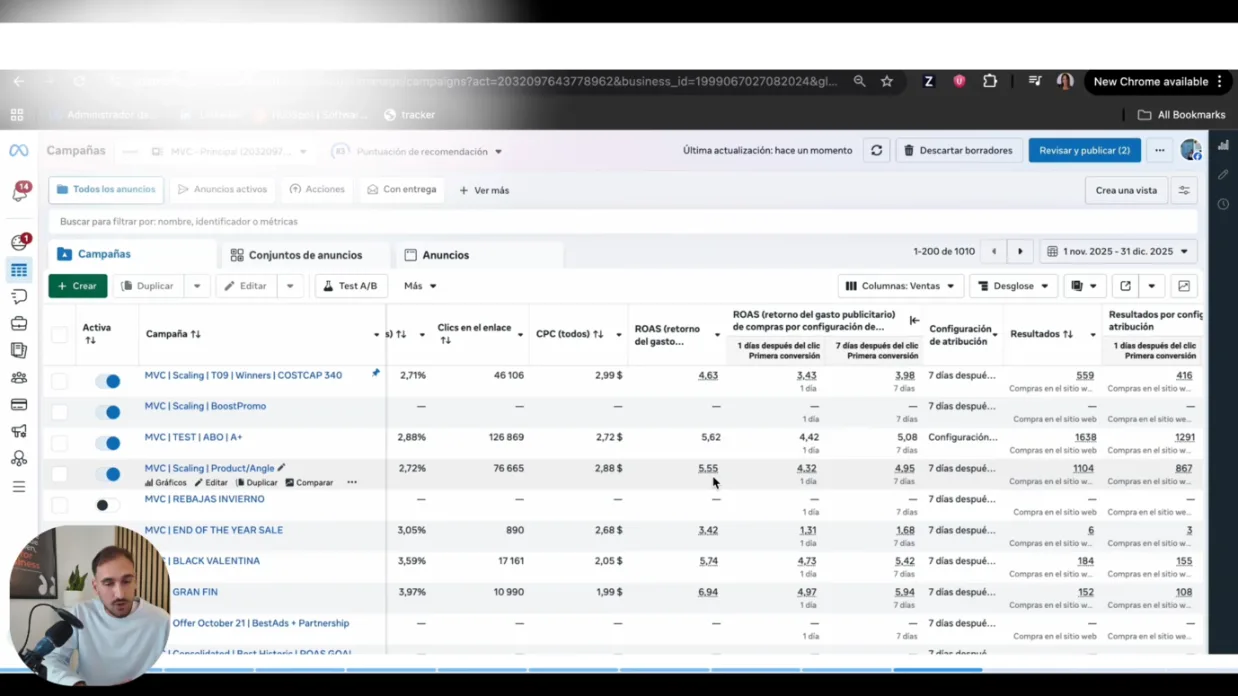 Columnas de ROAS por configuración de atribución en el administrador de anuncios